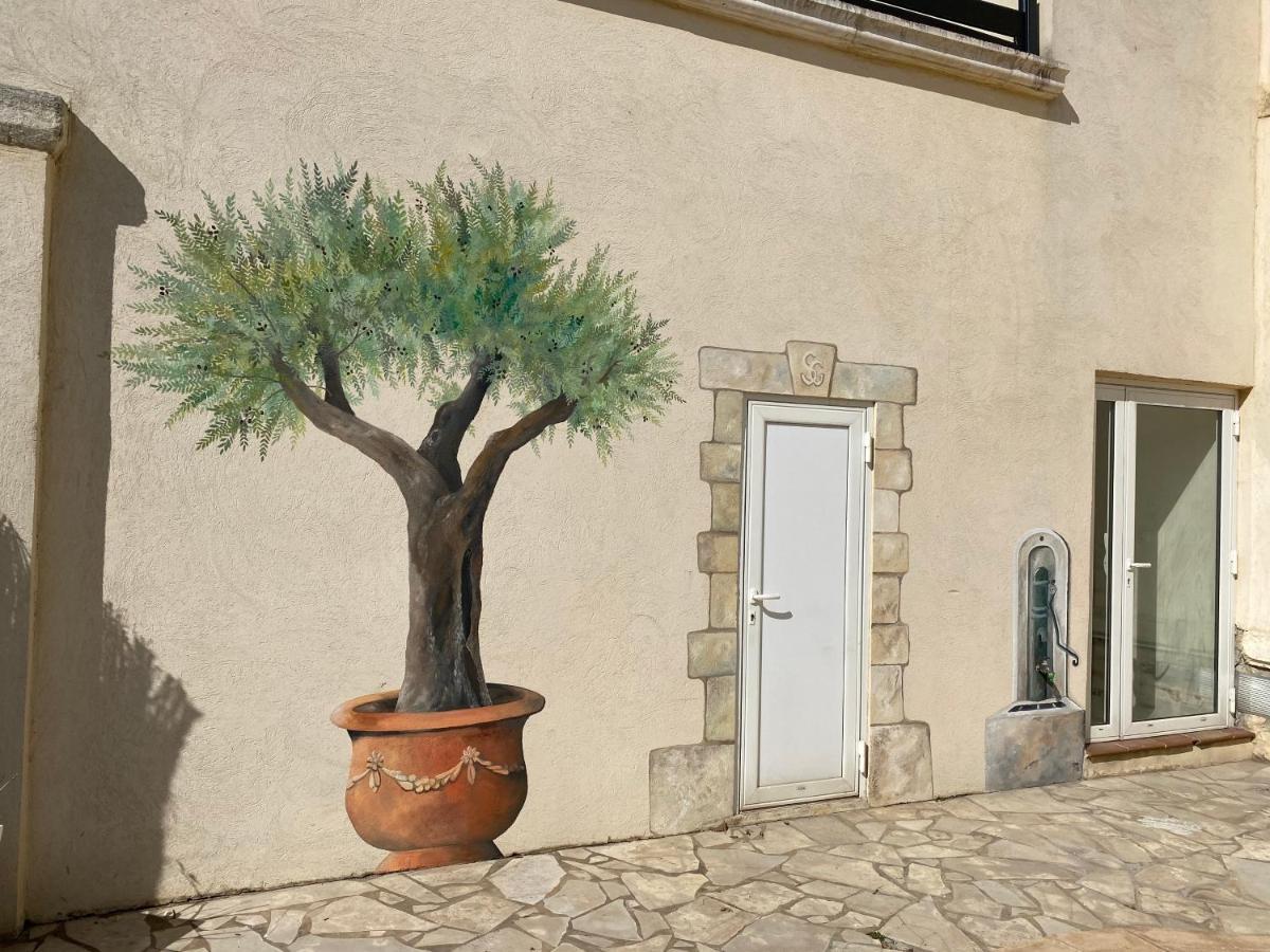 Hotel L'Escale Des Alpilles Rognonas Esterno foto