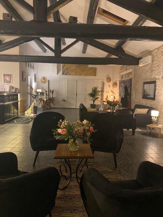 Hotel L'Escale Des Alpilles Rognonas Esterno foto