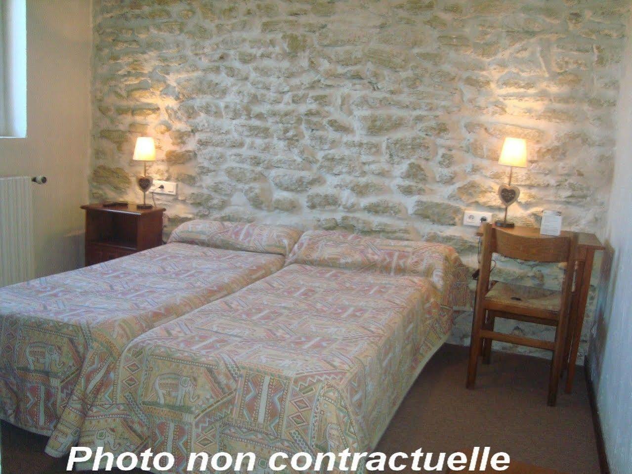 Hotel L'Escale Des Alpilles Rognonas Esterno foto